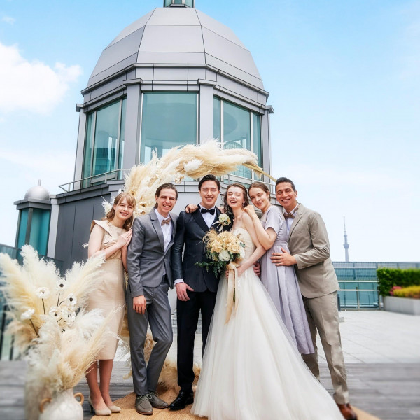 ウエディングドレス1点が上限なしで選び放題！高品質のドレスの中から運命の1着を見つけて