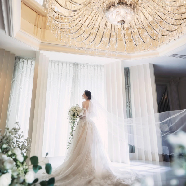 【ご成約特典】衣裳2着無料（28万円分）！
新郎新婦のドレス＆タキシードがセットで叶う♪