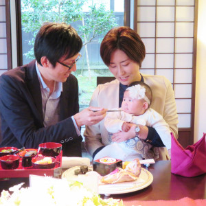 ご家族様との賑やかなお食い初めの儀|THE LITTLE WEDDING 一の糸（ザ リトルウェディング 一の糸）の写真(28553778)
