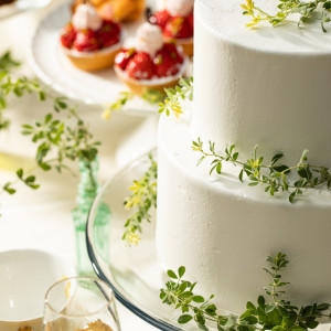 彩り華やかなウェディングケーキやデザートの数々|百花籠（ひゃっかろう）- Neo Japanesque Wedding -の写真(23422480)