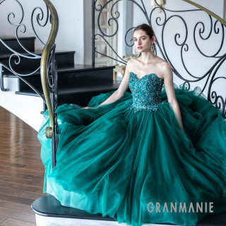 〈ドレス〉GRANMANIE