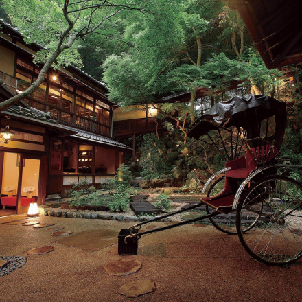 明治の森箕面 音羽山荘