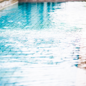 プールには水があふれ皆様の心を癒します。噴水や水の流れをお楽しみください|ヴィラルーチェの写真(6860682)