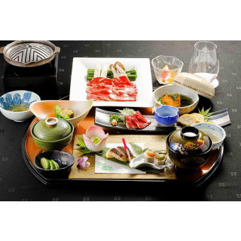 旅亭 松屋本館Suizenji（旅亭 松屋本館すいぜんじ）