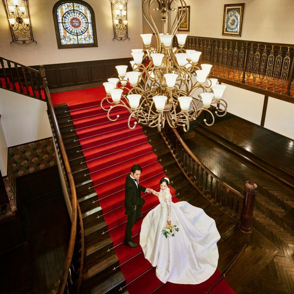 カジュアルな中にも上質な雰囲気に