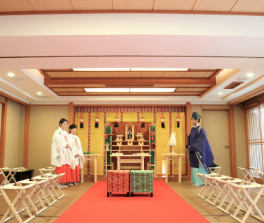 料亭で叶う、全員参加可能な本格神前式。