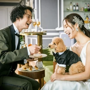 リュクスではお二人のペットと終日一緒にお過ごしすることが可能！ゲストだけでなく可愛いお二人のペットとのお時間も楽しめる|ザ・リュクス銀座(THE LUXE GINZA）の写真(29700001)