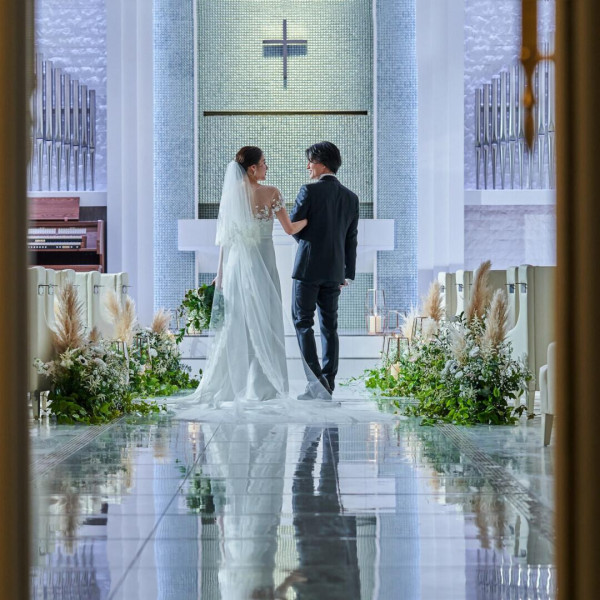 チャペルでのウエディングフォト