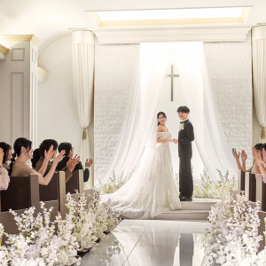 おふたりのイメージに合わせ、キリスト教式・人前式のセレクトが可能◎|GRAN SUITE（グラン スイート）/FIVESTAR WEDDINGの写真(54352795)
