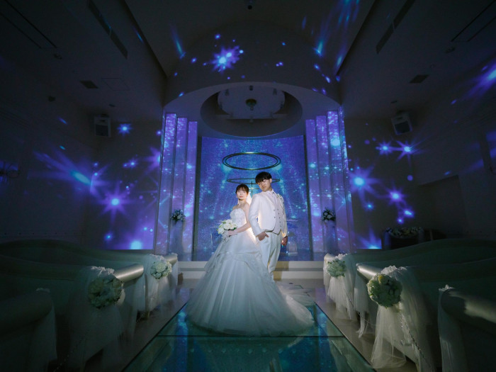 最新のプロジェクションマッピングを駆使して、幻想的な空間を創り上げることも