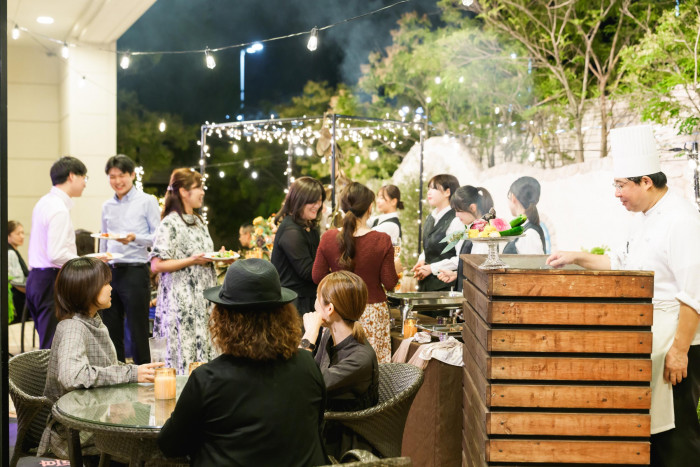 お二人が思い描く特別な一日を、ひと味違った賑やかなパーティー【BBQウェディング】がお勧め