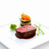 レストランウェデイングこだわりの食材「六甲牛」を用いた特別料理でおもてなし!