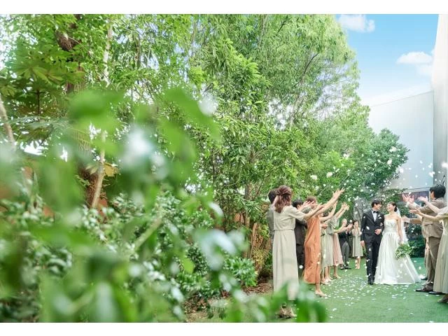 公式サイトからのご予約で♪来館特典・成約特典ご紹介＊