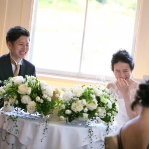 アットホーム空間はゲストとの距離もとても近いのが特徴です。メインテーブルにいながら会話を楽しんで。|ジャルダン ポール・ボキューズ(しいのき迎賓館内)の写真(25857451)