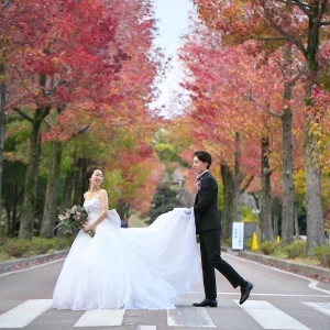 近くに並木道があり、四季折々の彩を感じる事が出来ます。|ジャルダン ポール・ボキューズ(しいのき迎賓館内)の写真(25856149)