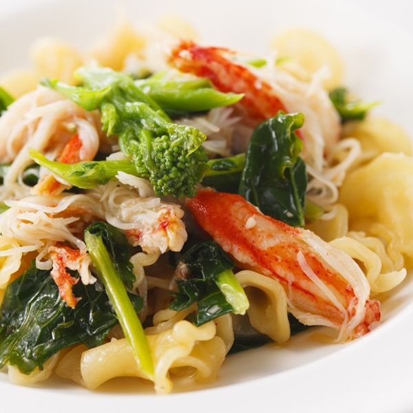 “ショートパスタ ジッリにズワイガニと季節の野菜を和えました マジョラムのアクセント”|アンティカ・オステリア・デル・ポンテの写真(400004)