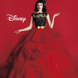 ミッキーカラーである赤・黒・黄の3色でモダンに (C)Disney
