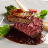 国産の牛フィレ肉の低温調理ロースト