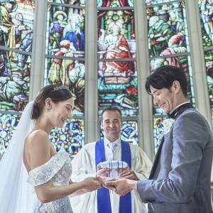 本格チャペルで愛を誓うオリジナルセレモニーを|アニヴェルセル みなとみらい横浜の写真(53990278)