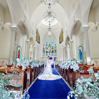 【海を望む大聖堂*みなとみらい上質体験】ギフト1万円×ドレス無料*試着