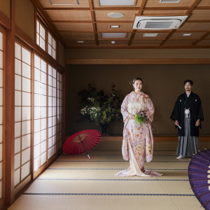 最大120名がお待ちいただけるご列席者専用のお待ち合いスペースは神社挙式では特に珍しく、ルアール東郷の特別なおもてなしのひとつです。|東郷神社・ルアール東郷の写真(51625883)