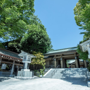 都会にいることを忘れてしまうくらいに静寂な時が流れる神社|東郷神社・ルアール東郷の写真(51625882)