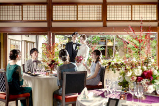 庭園が見える開放的な披露宴会場|HATSUNEYA GARDEN ～since1868 Kawagoe～（ハツネヤ ガーデン）の写真(24498271)