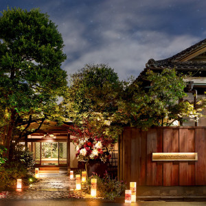 夜になるとより一層強調される歴史ある建物。明かりを灯せばゲストも思わず感動を覚えるはず。|HATSUNEYA GARDEN ～since1868 Kawagoe～（ハツネヤ ガーデン）の写真(23937777)