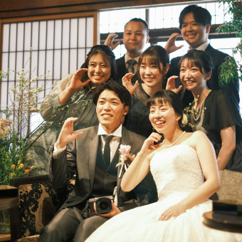 距離がぐっと縮まり、ゲストとの集合写真も撮りやすい！