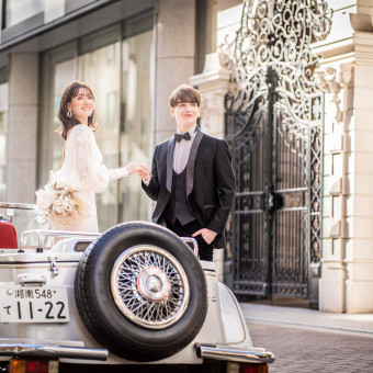 銀座の街並みに溶け込む、ふたりだけの特別な瞬間。