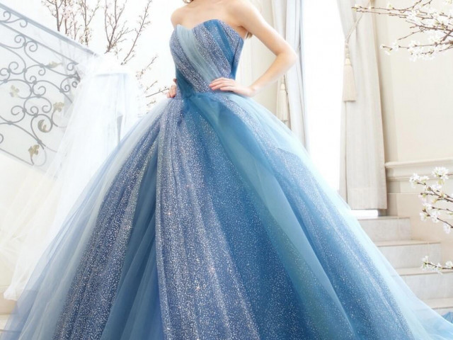 【人気の骨格診断】お似合いのドレスを提案!