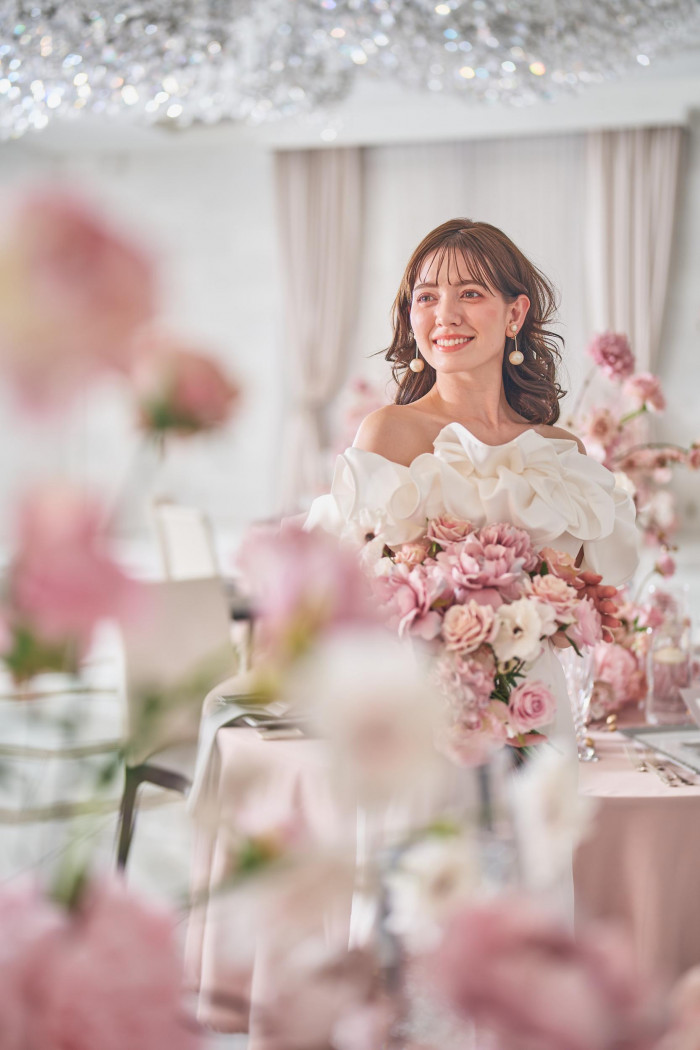 どんなコーディネートでも、印象的な一枚に仕上げます。