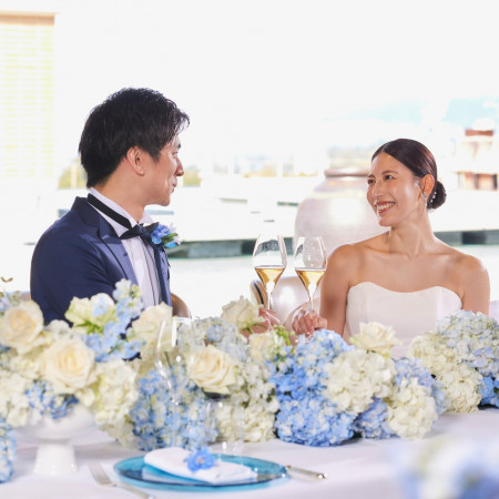 メモラブルブルーをイメージしたさわやかなテーブルコーディネート