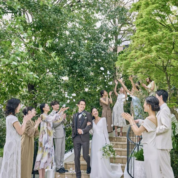 公式HPからのご予約でカタログギフトプレゼント