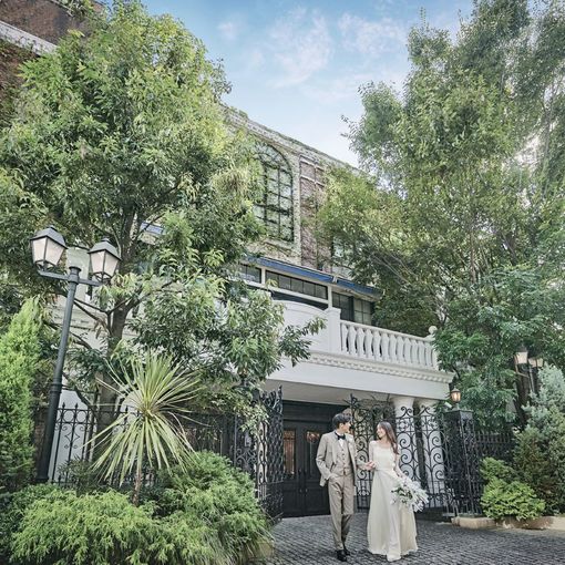 ヴィクトリアガーデン恵比寿迎賓館/テイクアンドギヴ・ニーズウェディングの結婚式の公式写真（4枚目）