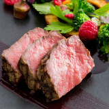 ソースの隠し味には和のエッセンスを
