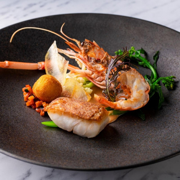 フレンチジャポネのフルコースで老若男女全てのゲストも大満足!