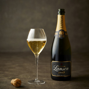 ハレの日にふさわしい乾杯を|YOKOHAMA MONOLITH ~横浜モノリス~の写真(54522261)