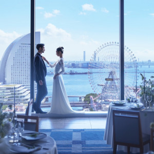 ふたりの想い出を綴るヨコハマウエディングを|YOKOHAMA MONOLITH ～横浜モノリス～の写真(54521759)