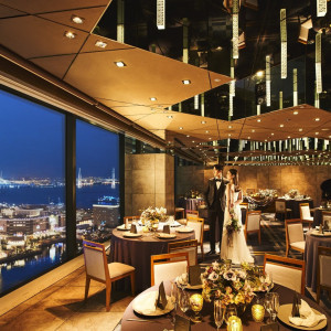 太陽が身を隠した後に訪れる、大人のための贅沢な時間|YOKOHAMA MONOLITH ～横浜モノリス～の写真(54521761)