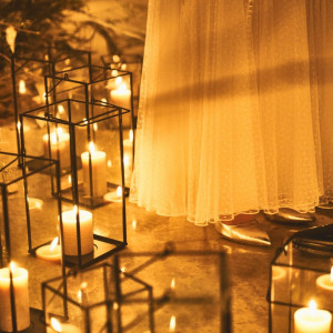 キャンドルで会場内を好きなようにデコレーション|YOKOHAMA MONOLITH ～横浜モノリス～の写真(54521760)