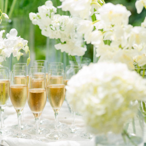 ウェルカムドリンクを飲みながら寛ぎのひとときを|鶴見ノ森 迎賓館の写真(52588017)