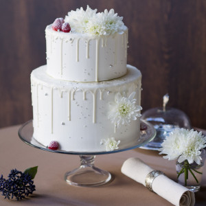 ケーキと一緒にお花を添えたり、パーティーのテーマに合せてデザインを決めても楽しい|ザ キクスイロウ ナラパーク（菊水楼）の写真(2265939)