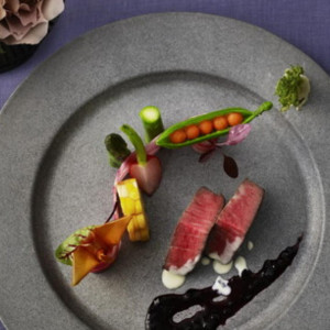 【シェフ厳選豪華試食付♪】ドレス試着×光のチャペル見学フェア