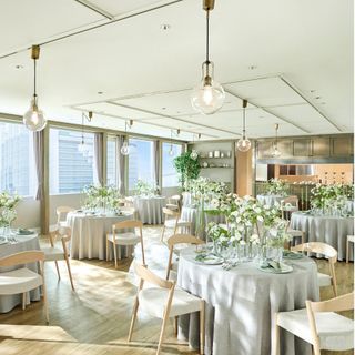 挙式の後にホッと寛げる、まるでおふたりのお家のようなナチュラルなパーティ会場"アフターリビング"