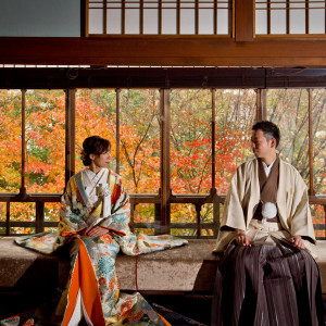 紅葉が美しい時期は前撮りで最も大人気シーズン。|アカガネリゾート京都東山（AKAGANE RESORT KYOTO HIGASHIYAMA）の写真(18310592)