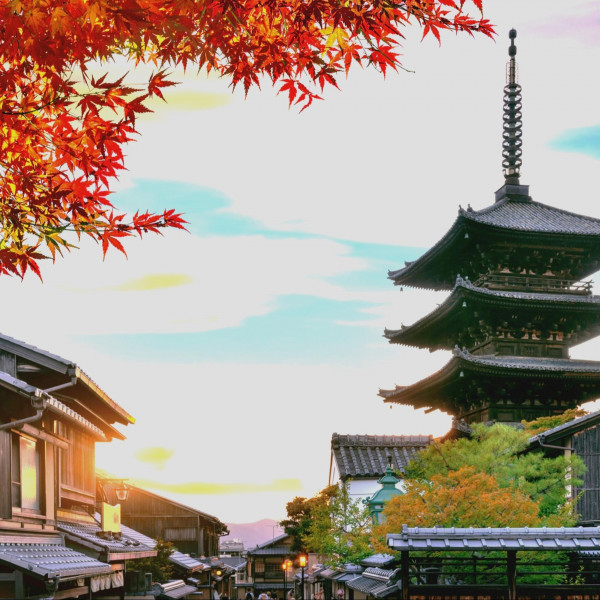 1件目のご見学で2万円相当レストラン優待プレゼント！