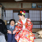 前撮りなら当日は結婚式に参列できないおばあ様とご一緒にお写真をお撮りで来ます!!♡グランシア須賀川♡