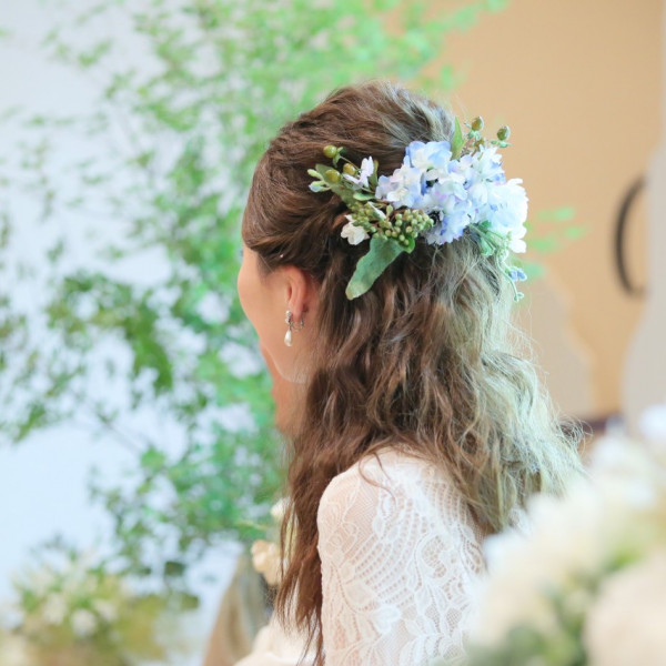 ふんわりナチュラルポニー♡生花を使うのも流行りです✨ナチュラルな雰囲気が今っぽい♡グランシア須賀川♡|グランシア須賀川の写真(1318445)