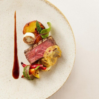 ＼有名シェフ監修☆／国産黒毛和牛コース試食＆最大120万特典